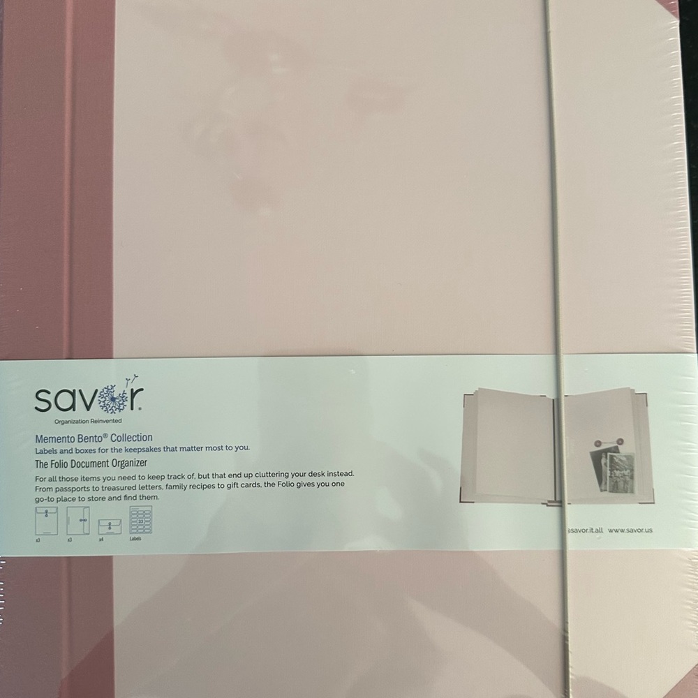 ⭐️NWT⭐️ Savor Memento Bento Collection Pink Folio Document Organizer